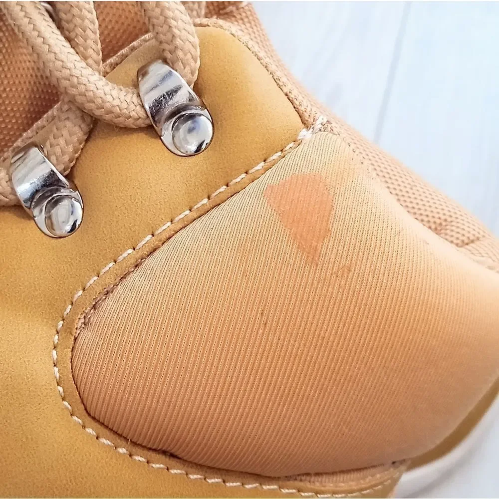 (18-4473) Women's Ankle Boots  Sz 38 (8)